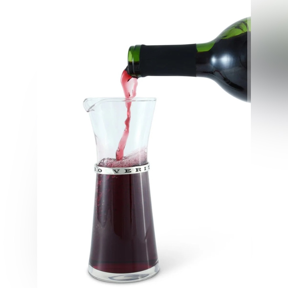 MEDICI IN VINO VERITAS WINE CARAFE - INDIVIDUAL, M INITIAL